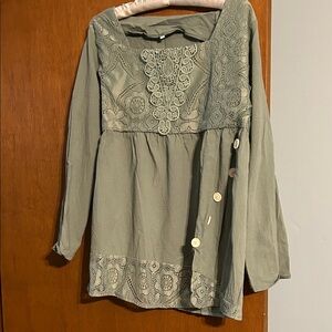 Green Lace Detail Long Sleeve Top